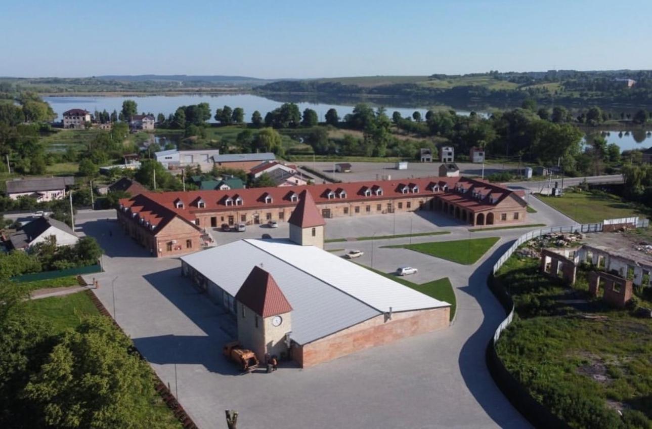 Готель Бережани Berezhany Exterior foto